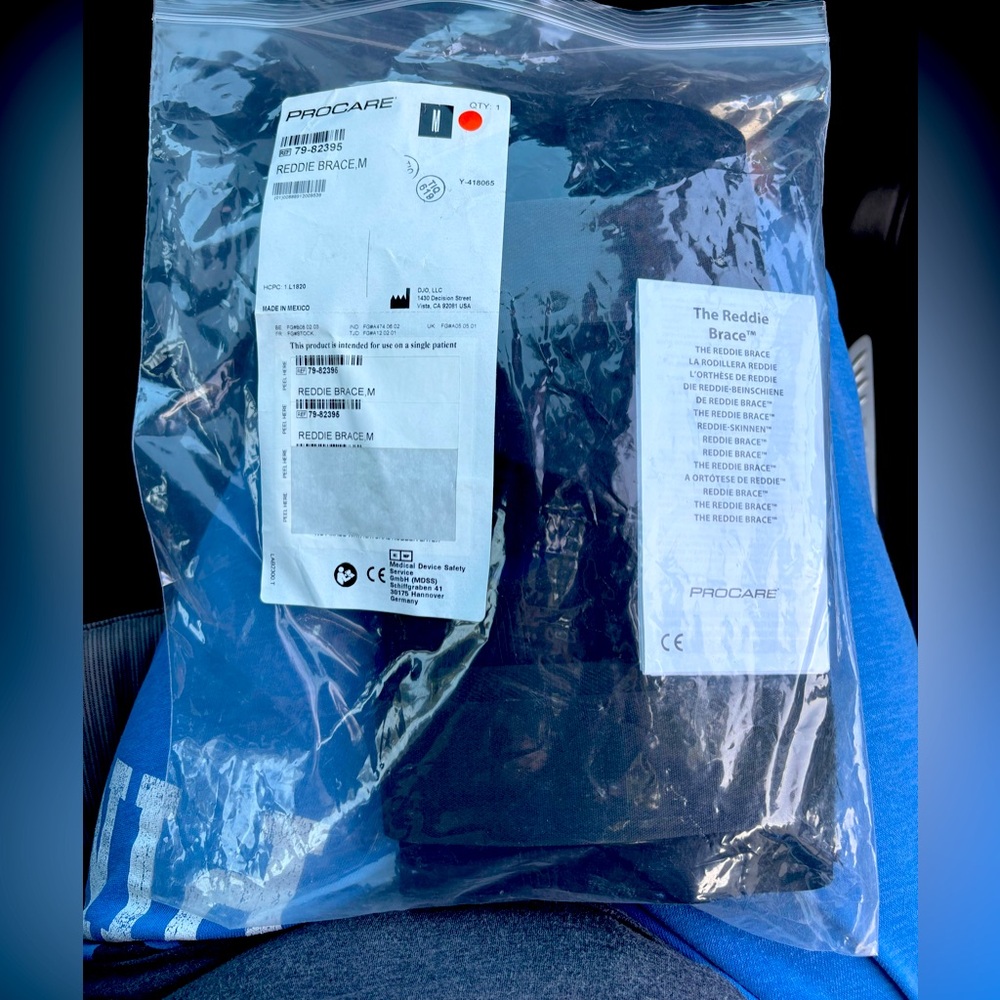 ProCare Reddie Black Knee Brace Sz. M , New in Pkg.